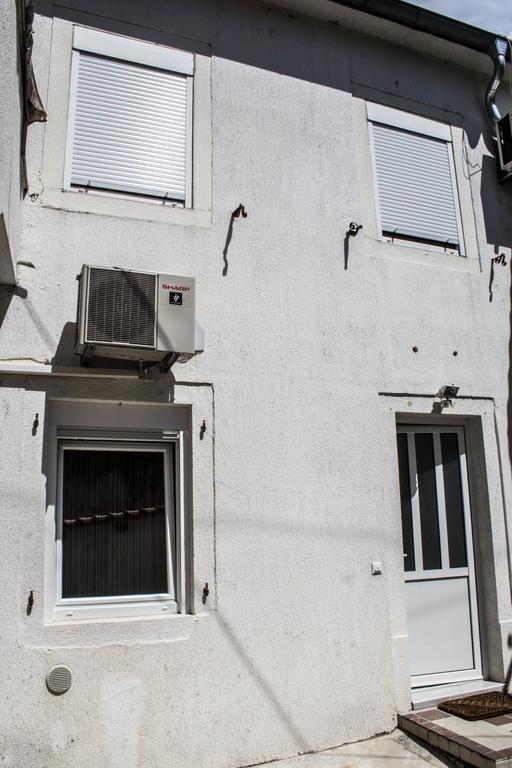 Apartman Punta Vilma Lägenhet Pula Exteriör bild